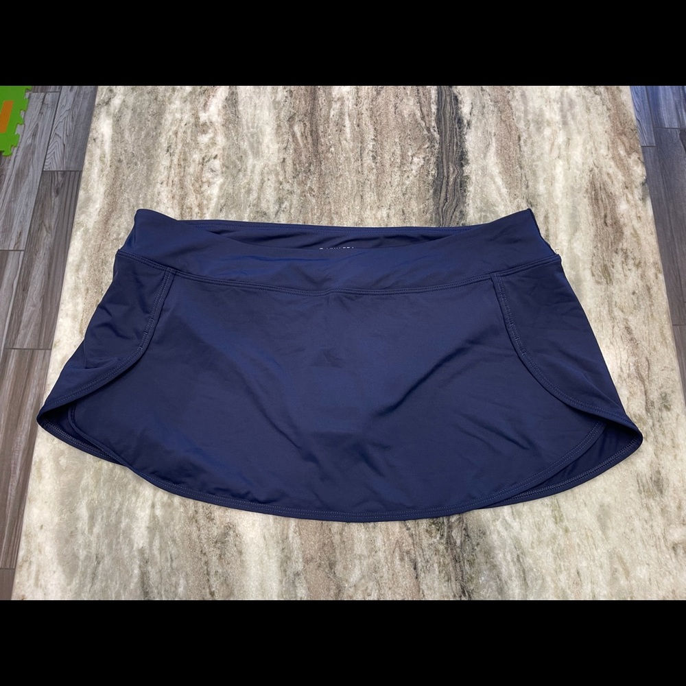 Athleta navy blue swim skirt
